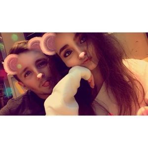 Meet your Posher, Alexis